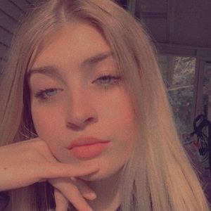 Meet your Posher, Ashleigh